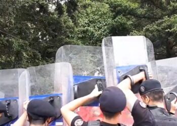 Sabancı Holding’in önüne giden enerji işçilerine yine polis müdahalesi