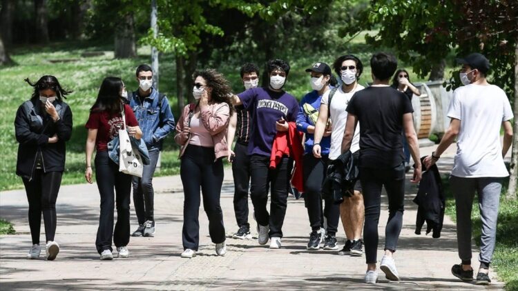 7,5 milyon genç ilk kez oy kullanacak, siyasette ezberler bozulacak!