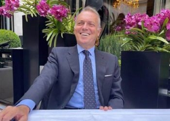 Cem Uzan’dan ‘adaylık’ açıklaması: ‘Erdoğan’ı davulla zurnayla emekli edin gitsin…’