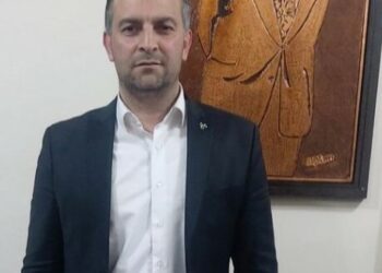 MHP’li İlçe Başkanı’ndan taksicilere destek: ‘Artık poz vermeyi bırakın’