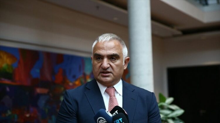 AKP’den Yunanistan çatlağı… Kültür Bakanı Yunan adalarına tur düzenliyor