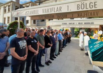 Karikatürist Latif Demirci son yolculuğuna uğurlandı