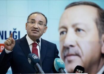 ‘Bekir Bozdağ, Erdoğan’ın elindeki listede son sıradaydı’