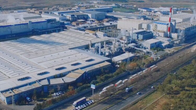 Modern Karton işçilerinden oturma eylemi