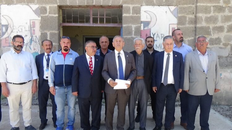 CHP’nin Çözüm Köy Enstitüsü çalışmasının 17’ncisi Van’da gerçekleştirildi