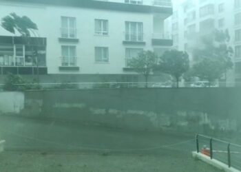 Ankara’yı yağmur ve fırtına vurdu
