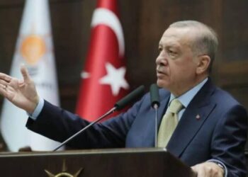 Erdoğan ‘sürtük’ü prompterdan okumuş