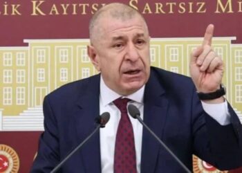 Özdağ saat verdi: Kapılarına gidiyor