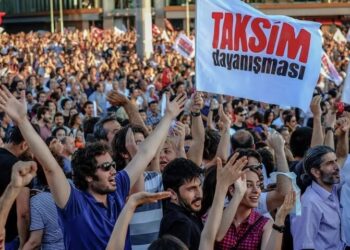 Erdoğan’a, ‘sürtük’ sözü için art arda suç duyuruları