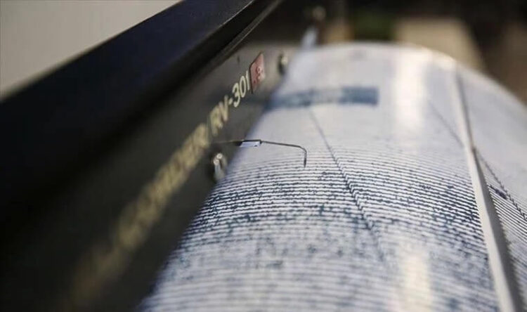 7.2 büyüklüğünde deprem uyarısı yapılmıştı: Balıkesir beşik gibi sallanıyor