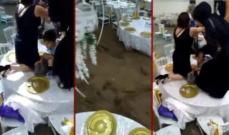 Sele düğünde yakalandılar, masaların üzerine çıkarak kurtuldular