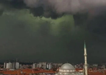 İşte Ankara’daki ‘yeşil bulutların’ sebebi
