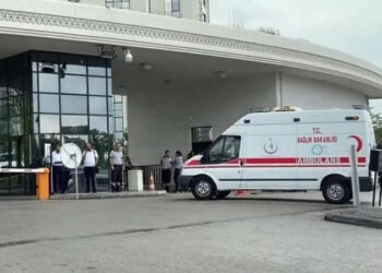 Sağlık çalışanından hastalar için eylem: ‘Bakan gelmezse kendimi patlatırım’