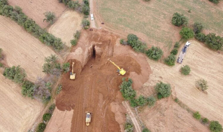 Cinayeti itiraf etti: 2 gencin cansız bedeni bulundu