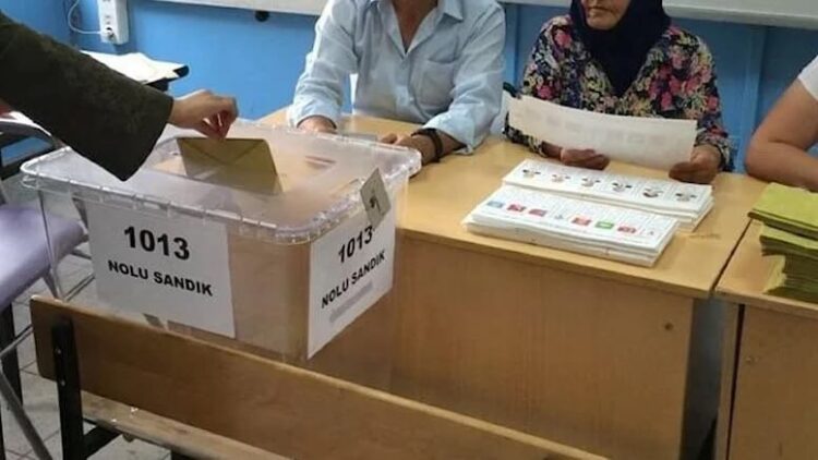‘AKP’nin oyları eriyor, CHP büyük güç kazanıyor’