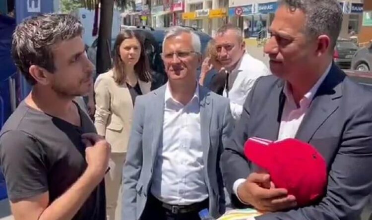 Bir babanın en zor anı: ‘Hiçbir zaman bu kadar aşağılanmadım’