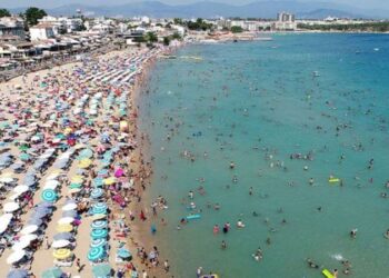Bakan Ersoy turizm büyüme hedefini açıkladı: “Türkiye krizlere açık ama…”