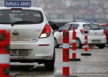 Sürücü kursları kapanma noktasına geldi