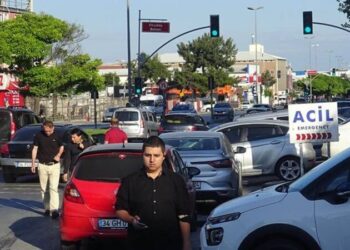 İstanbul’da kırmızı ışıkta infaz!