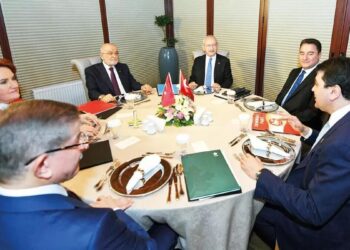 ‘İlk kararname hazırlanmaya başladı…’ Kim hangi koltuğa oturacak?