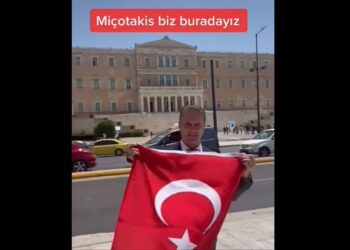 Sarıgül, Atina’da Türk bayrağı açtı: Engellendik ama güvendeyiz
