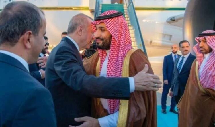 CHP’li Özel: “Bu küstahlığa sessiz kalanlara da yazıklar olsun”