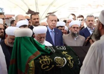 İsmailağa Cemaati’nin içinde dolaşan 3 video