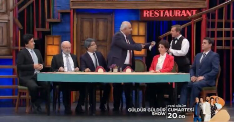 Güldür Güldür skecine altılı masadan ilk yorum