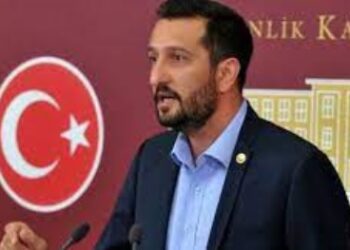 CHP’li Hakverdi: Siz tepedekiler yutarken vatandaş yutkunuyor