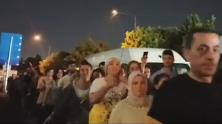 Okmeydanı’nda halk kentsel dönüşüme karşı sokağa döküldü