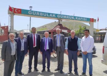 CHP, 51 ilde eş zamanlı olarak sahaya indi
