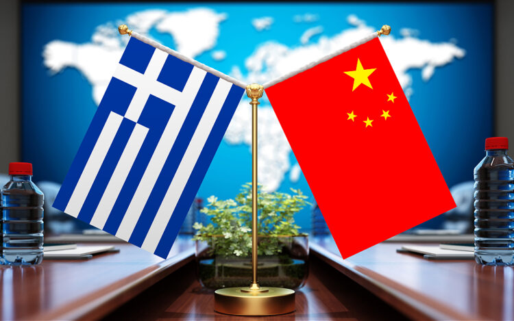 Xi ve Yunanistan Cumhurbaşkanı Sakelaropulu’dan diplomatik ilişkilerin 50. yıl dönümünde karşılıklı kutlama mesajı
