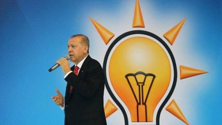 ‘AKP gümbür gümbür dağılıyor’