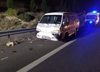 Darp edilen hamile kadın ve 4 yaşındaki çocuğu bıçaklanarak öldürüldü