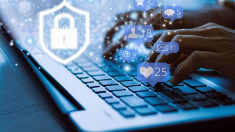 AKP’den skandal talimat: ‘Kim hangi internet sitesine giriyor, saat başı gönderin!’