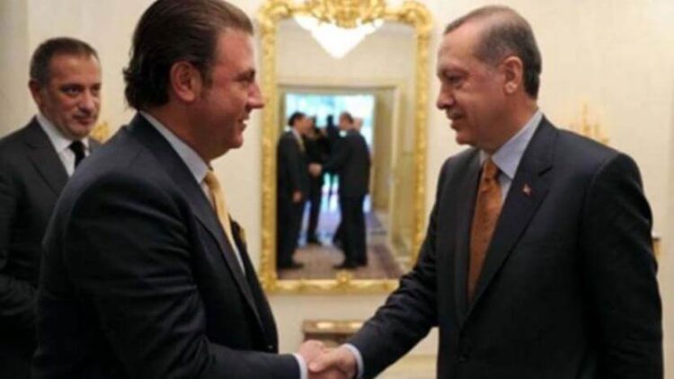 Yiğit Bulut ‘yanlışlıkla’ Erdoğan’ı hedef aldı, paylaşımı anında sildi