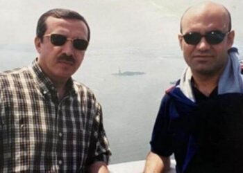 Erdoğan’ın eski doktoru Turhan Çömez ‘cami yakıldı’ sözlerine tepki gösterdi