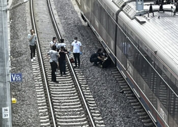 Marmaray Bostancı durağında intihar girişimi