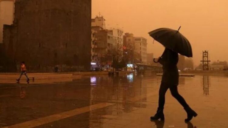 Meteoroloji’den uyarı: 2 bölgede toz taşınımı, 5 bölgede sağanak var