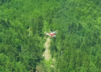 İtalya’daki kayıp helikopterin enkazına ulaşıldı: Kurtulan yok