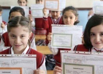 Çocuklar karne aldı, tatil başladı