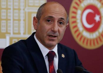Öztunç’tan Bakan Özer’e: Çocuklarının temel ihtiyaçlarını bile karşılayamayacak durumdalar