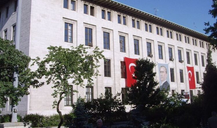 İlgezdi: “TRT’nin kiraladığı binaya 40 milyon TL ödediği doğru mu?”