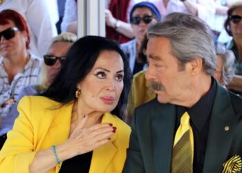 Müze açılışına katılan Şoray ve İnanır: Biz hiç ayrılmadık ki…