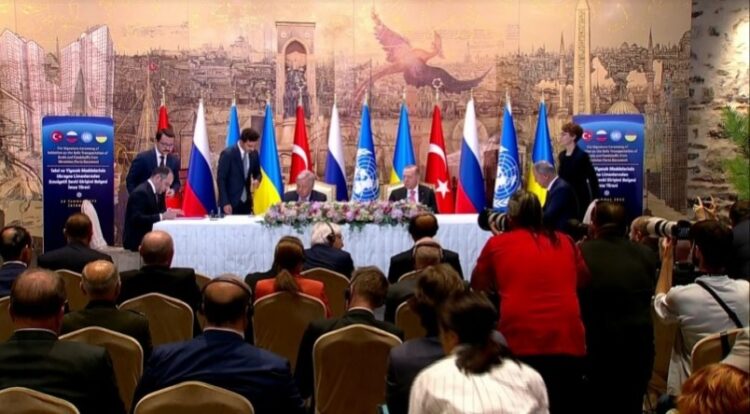 Tahıl koridoru için Dolmabahçe’de imzalar atıldı