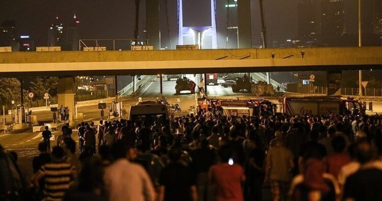 15 Temmuz raporu ortaya çıktı: Komisyon başkanı kendi internet sitesinde yayımladı