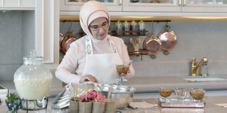 Emine Erdoğan’ın kitabının ihalesi sonuçlandı: İşte sözleşmenin bedeli