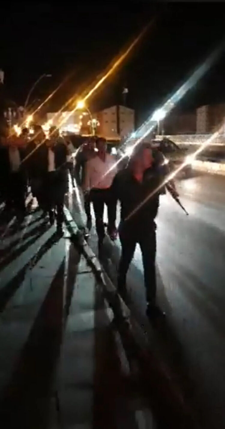 Savcı Sayan’ın görüntülerinde dikkat çeken ‘Kalaşnikof’ detayı