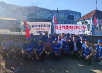 Çaycuma’da Ece Seramik işçileri greve çıktı