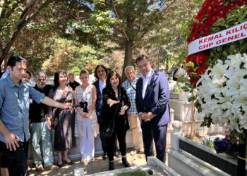Timur Selçuk 77 yaşında…
